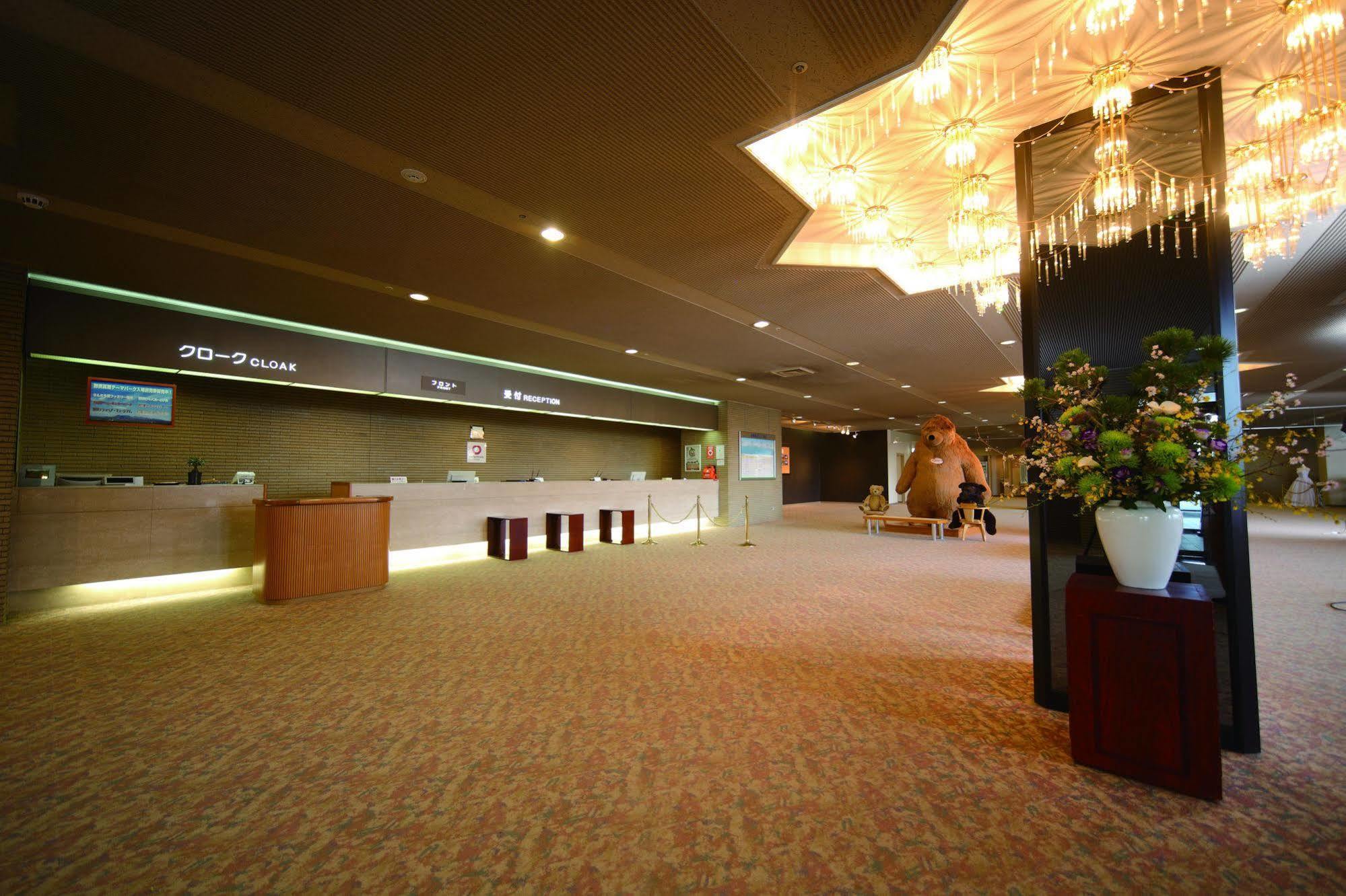 Royal Hotel Naszu Kültér fotó