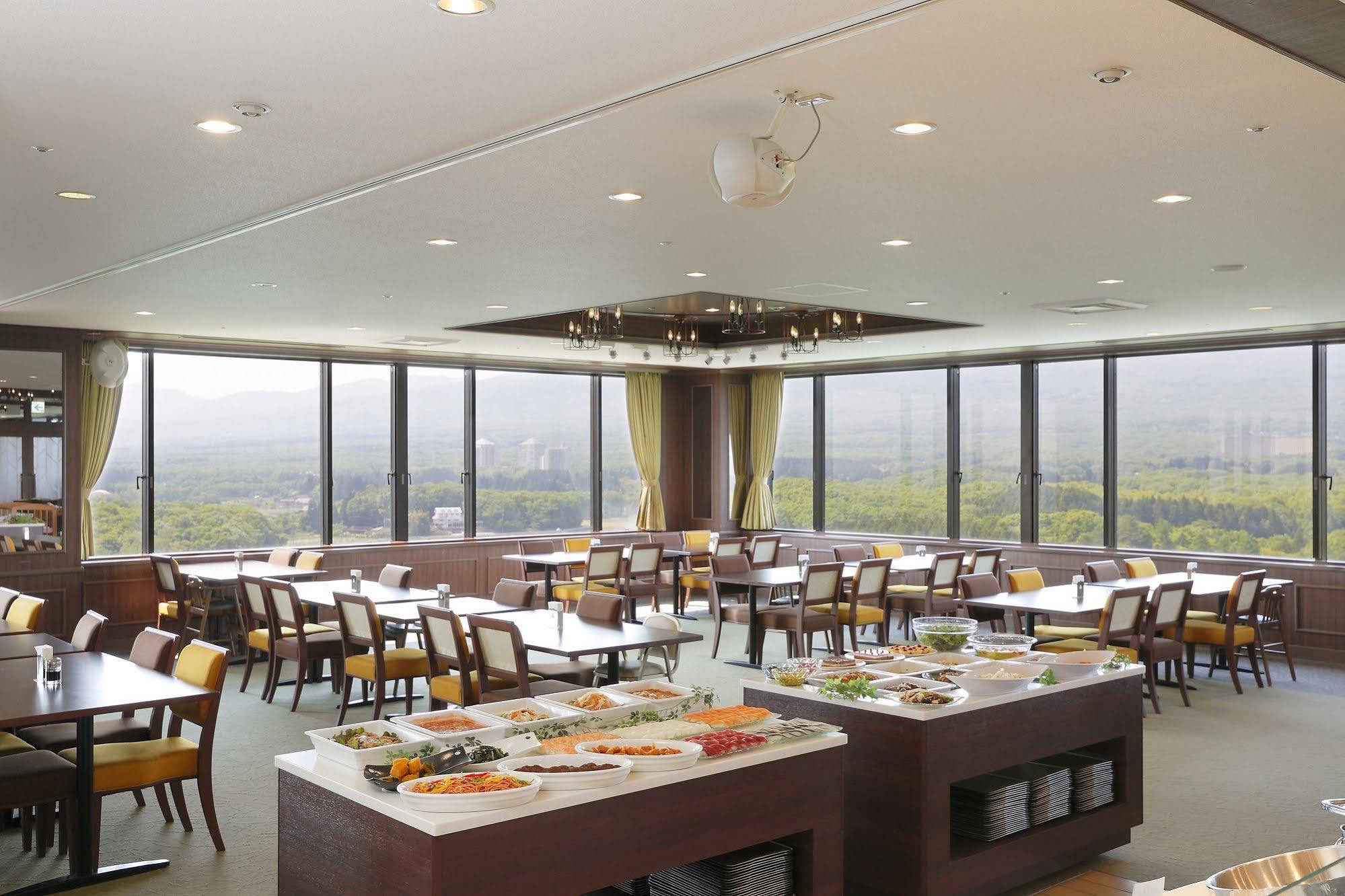 Royal Hotel Naszu Kültér fotó