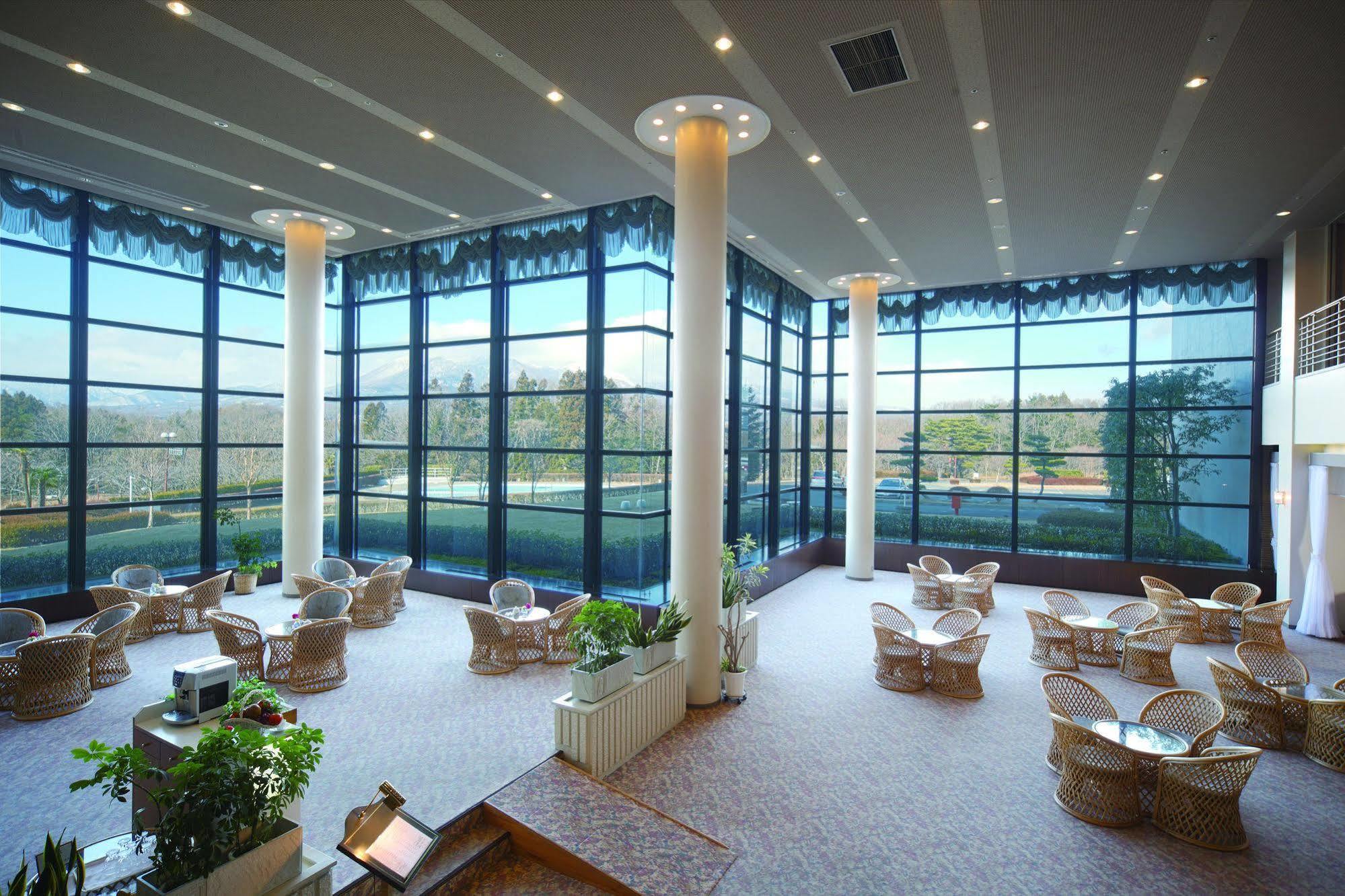 Royal Hotel Naszu Kültér fotó